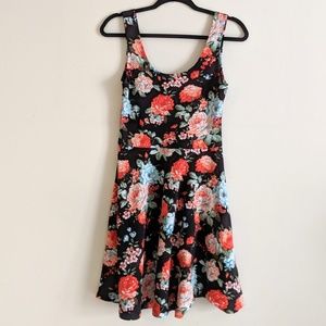 2/$10 SALE Tomsware Black and Floral Dress